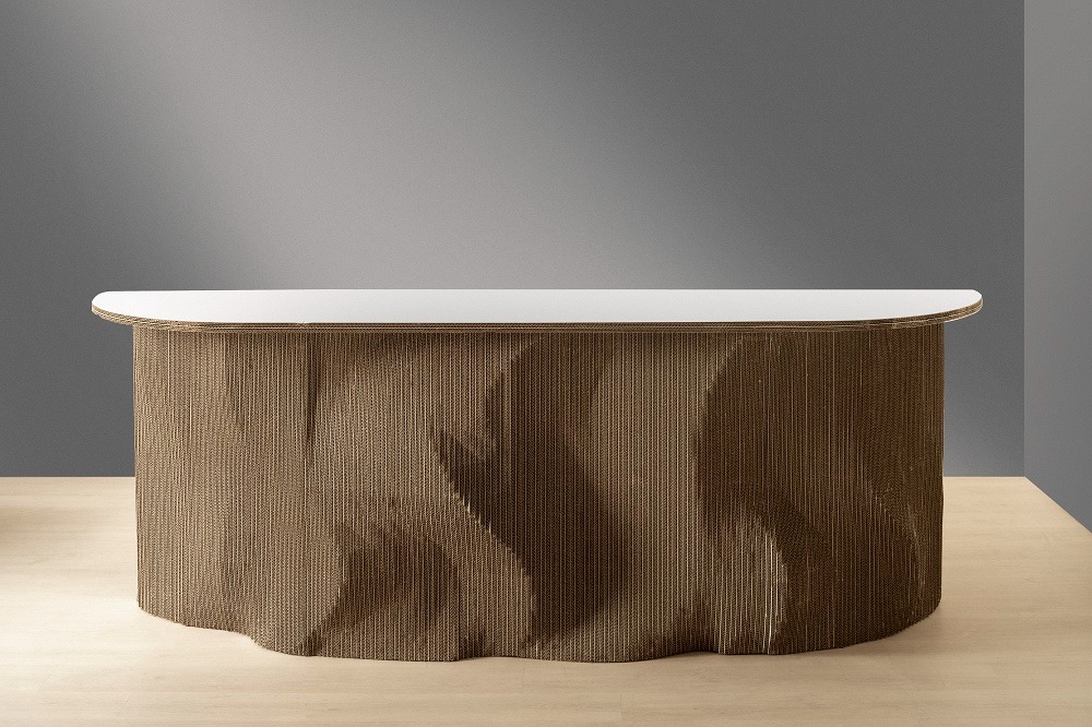 Créez une banque d’accueil en carton sur-mesure et personnalisé