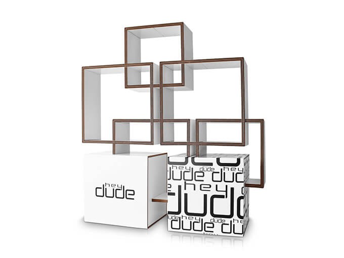 Créez une banque d’accueil en carton sur-mesure et personnalisé