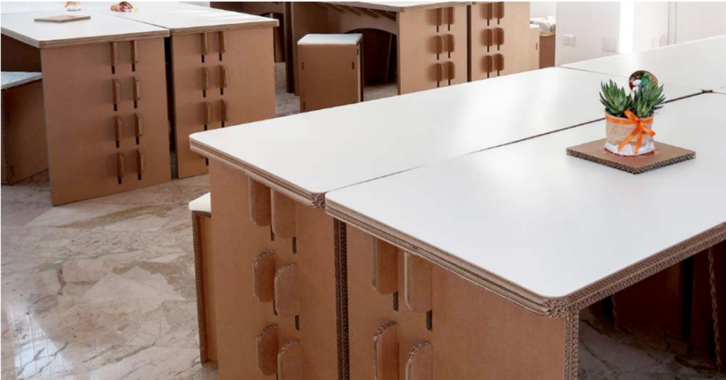 Quelles sont les nombreuses qualités du carton pour le mobilier d’entreprise ?