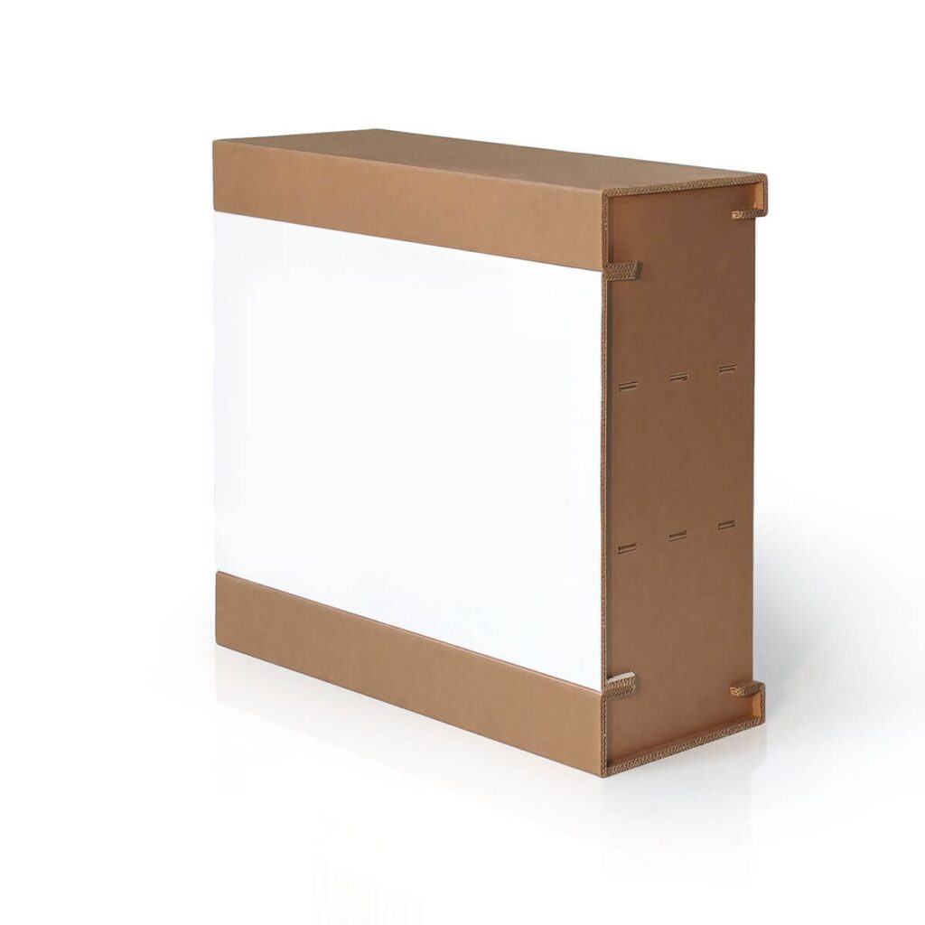Comptoir en carton modulable pour stands événementiels et scénographie professionnelle, avec structure solide composée de panneaux cartonnés renforcés et pieds stabilisateurs métalliques, idéal pour la mise en place de points d’accueil ou d’expositions - Le Meuble en Carton une marque du groupe Natur Design