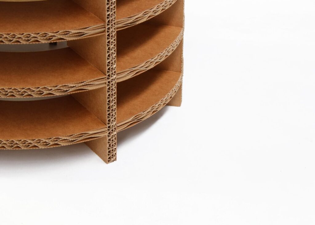 Jardinière modulable en carton recyclé pour l’aménagement d’espaces professionnels, idéale pour les bureaux et salles de pause, avec structure à panneau pliable et design épuré en carton ondulé - Le Meuble en Carton une marque du groupe Natur Design